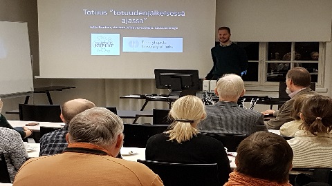 Syyskokous_esitelmä_480px